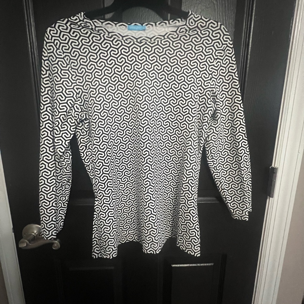 Dressy top - Picture 3 of 5
